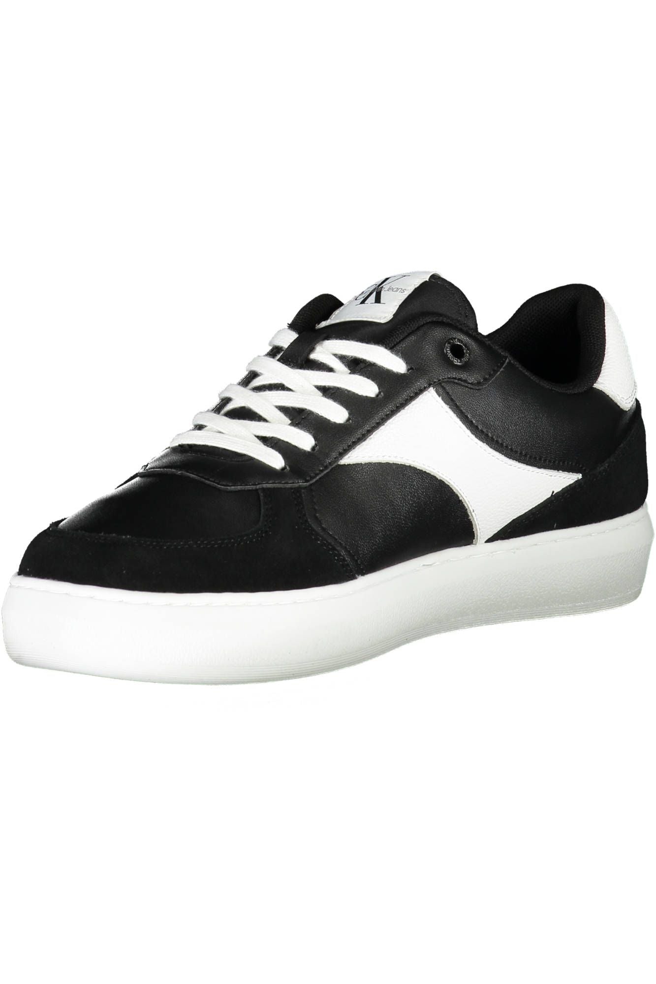 Chic Contrasting Laced Sports Sneakers