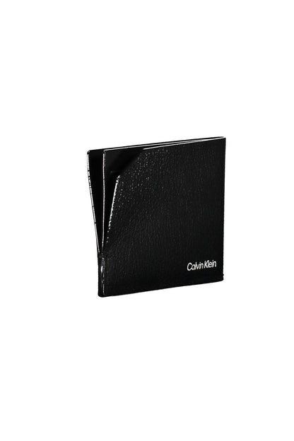 Sleek Leather Card Holder with Contrast Detailing