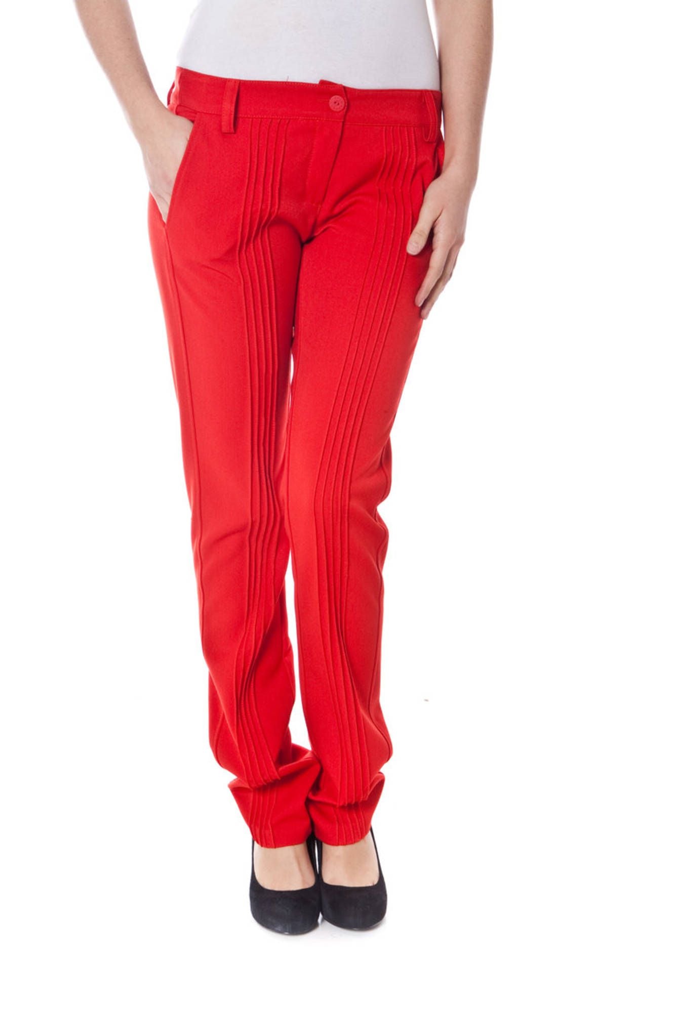 Chic Red Buttoned Trousers with Logo Detail