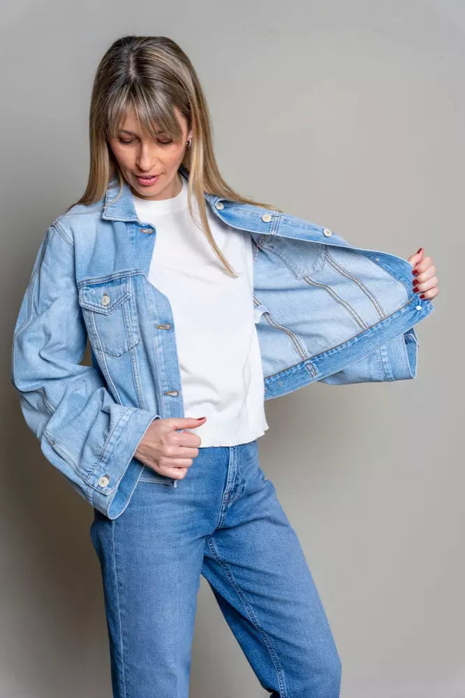 Elegant Light Blue Denim Shorts