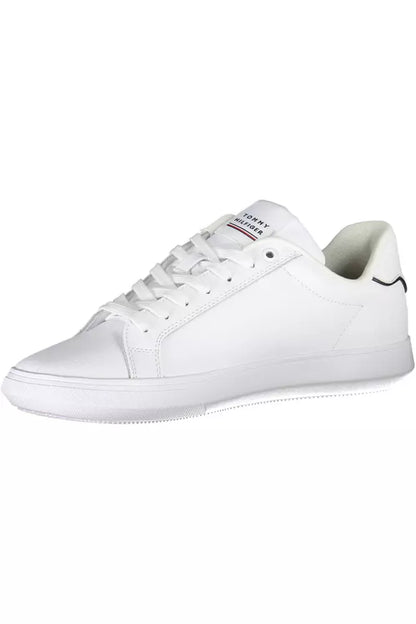 Sleek White Sneakers with Contrasting Accents