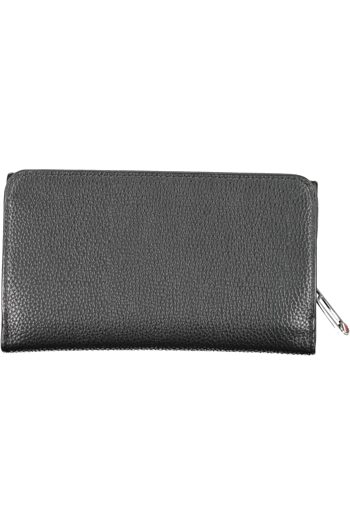 Sleek Polyurethane Wallet with Secure Closure