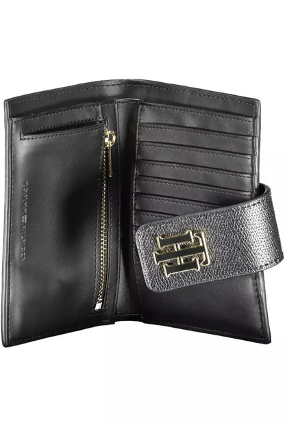 Elegant Snap-Closure Women's Wallet with Card Slots