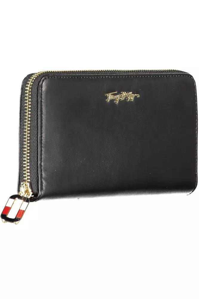 Sleek Leather Quintuple Wallet in Classic Black